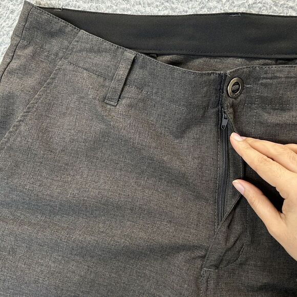 Volcom Shorts Mens 34 Gray Surf & Turf 4 Way Stretch Zip Pocket Hybrid Flat - Picture 3 of 13